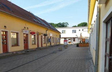 Prenájom - 168m2, obchodný priestor  - Zlaté Moravce