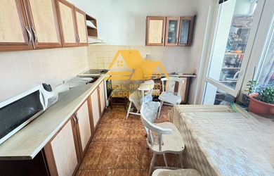 Predám 2 izbový byt s balkónom na sídlisku Juh v Nových Zámkoch