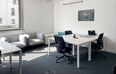 Súkromný kancelársky priestor pre 2 osoby v oblasti Regus Europeum City Center