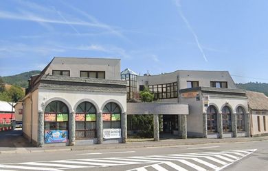 Predaj Budova v centre obce Kokava nad Rimavicou – Námestie 1. mája 33