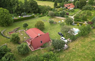 AZ. Unikátna rodinná usadlosť pod lesom na predaj