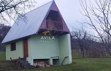 Pozemok s chatou Malé Karpaty-Podolie Kopanice