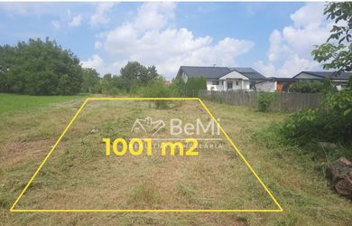 PREDAJ - STAVEBNÝ POZEMOK 1001 m2 DVORNÍKY ID 024-14-FIJA