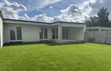 Výborne riešený 4 izbový rodinný dom v štandarde - 5 min od Šamorína a exitu na R7