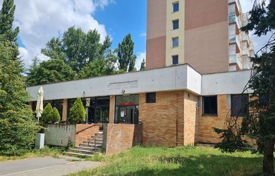 Obchodná verejná súťaž na predaj nehnuteľností v k.ú. Senica – stavba a pozemok Fitness centrum Malina