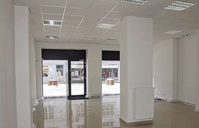PRENÁJOM: OBCHODNÉ PRIESTORY V CENTRE POPRADU, 117 m2