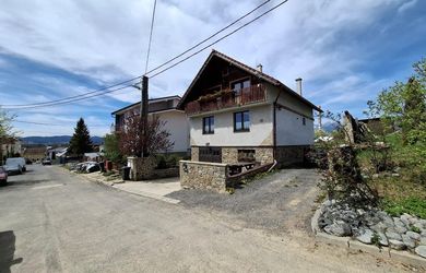 PREDAJ: 6 IZBOVÝ RODINNÝ DOM, POZEMOK 422 m2, POPRAD