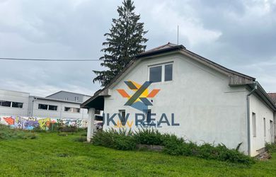 Administratívna budova na predaj - Chynorany