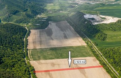 PREDAJ POĽNOHOSPODÁRSKYCH PARCIEL v blízkosti obce Hradište pod Vrátnom
