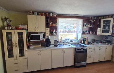 ZREKONŠTRUOVANÝ 4 IZBOVÝ DOM 2 KÚPEĽNE ZA VYNIKAJÚCU CENU ZÁVADKA NAD HRONOM HOREHRONIE