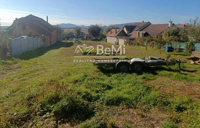 !ZNÍŽENÁ CENA! Pozemok Tvrdomestice,1741m2, Možnosť rozdeliť 003-14-RAKOa
