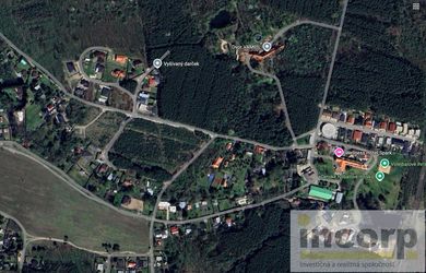 REKREAČNÝ POZEMOK (1270 M2) S CHATOU PRI POTOKU (NUTNÁ REKONŠTRUKCIA), VAMPÍL, MALACKY