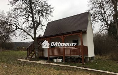 ČIERNA LEHOTA / Rekreačná chata / Tiché prostredie / 192 m2