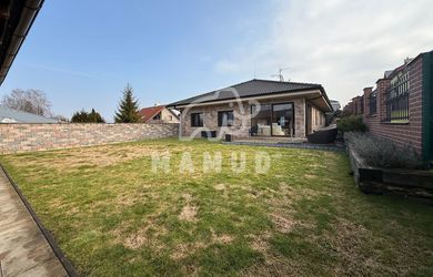 Rodinný dom 4+KK, Žilina – Rosina , 198m², pozemok 757m² ( dvoj garáž/zimná záhrada)