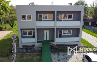 Na predaj rodinný dom s 10 ubytovacími jednotkami v obci Bardoňovo