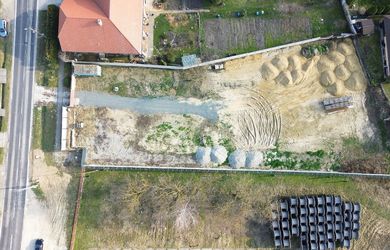 MIDPOINTREAL: Ponúka na predaj pozemok 2009 m2 v obci Veľké Leváre.
