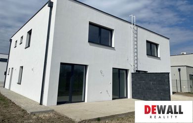 Vaše nové bývanie: 5 izbové dvojdomy v Kráľovej pri Senci