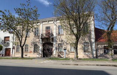 1000 m² histórie v centre Komárna s potenciálom pre 8–10 bytov