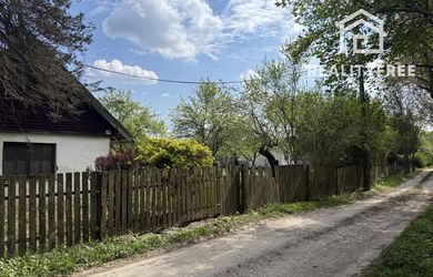 Rodinný dom s rozľahlým investičným pozemok (2 076 m²) pri Dunaji s potenciálom, Gabčíkovo- Dedinské ostrovy