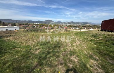 Slnečný stavebný pozemok 623 m² - Mojšová Lúčka (17m x 39m)