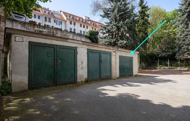 MIKELSSEN - Na predaj murovaná garáž - Staré Mesto, Palisády