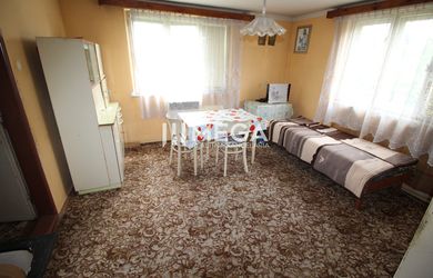 REZERVOVANÝ - Pôvodný rodinný dom v obci Dlhé nad Cirochou