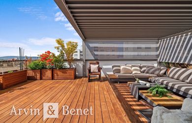Arvin & Benet | Priestranný penthouse s dokonalou terasou
