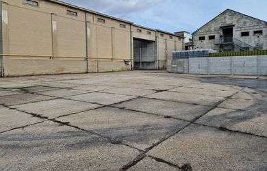 Parkovacie miesta pre nákladné autá na prenájom