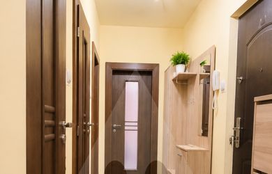 Kompletne zariadený byt po rekonštrukcii – sídlisko Lánska