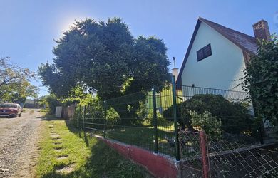 Predaj záhradnej chatky s pozemkom