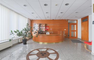 HERRYS - Na prenájom kancelárske priestory v BA - Nové mesto | 197 m² | S parkovaním