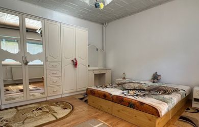 Rozľahlý byt (120 m2) na prenájom v Novej Bystrici
