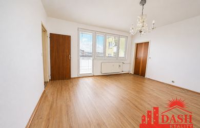 Na predaj | 3 izbový byt | Trenčín | Novomeského | 70 M2