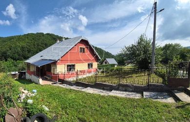 Ponúkame na predaj RD v obci Krompachy.