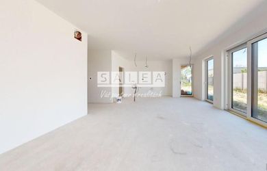4 izbový bungalov, garáž, 540m2, Hájna ulica, Bernolákovo