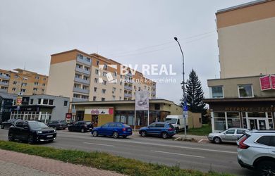 BV REAL Na prenájom polyfunkčná budova Prievidza FM2365