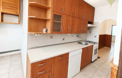 EXKLUZÍVNE-PREDAJ  3-izbový  byt s loggia+ balkón, Handlová, ul. Morovnianska cesta