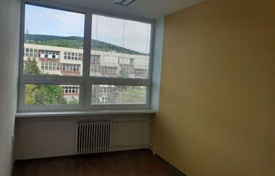 MLADÁ GARDA - Prenájom kancelárie 15 m2 na Račianskej ul.