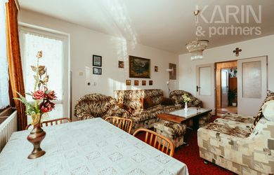 3i priestranný byt s garážou a záhradou v obci Smolinské