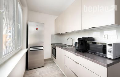 Moderný a kompletne zrekonštruovaný 3-izbový byt na sídlisku Mier v Spišskej Novej Vsi